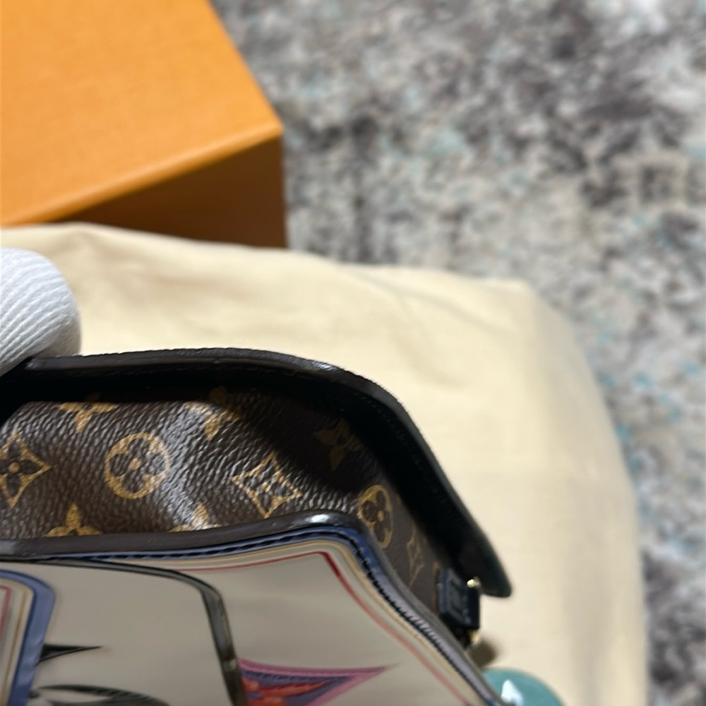 Louis Vuitton Game On Pochette Carte (2020) - Picture 8 of 17
